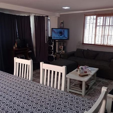 Hostal La Palmera エセイサ エクステリア 写真